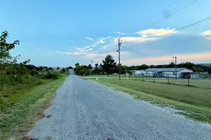 9620 Valley Rd, Joshua, TX 76058 - Photo 10