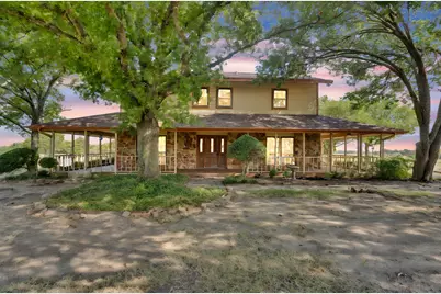 1105 E Highland Road, Oak Leaf, TX 75154 - Photo 1