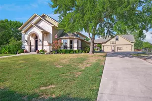 2309 Parker Rd, Saint Paul, TX 75098 - Photo 2