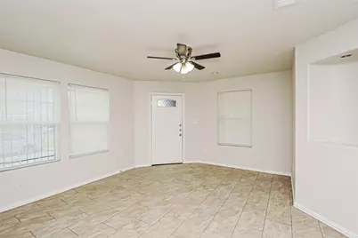 1400 Stewart Street, Fort Worth, TX 76104 - Photo 4