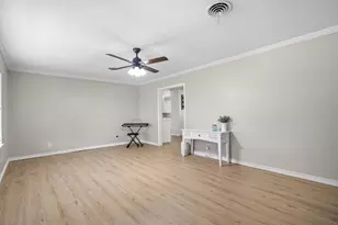 200 W Kansas St, Van, TX 75790 - Photo 8