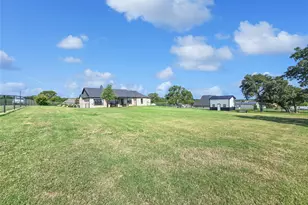 1008 Henry Wy, Springtown, TX 76082 - Photo 40