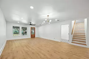 508 W White Ave, McKinney, TX 75069 - Photo 2