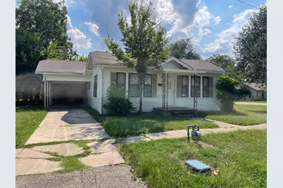 308 W Jacinto Street, Groesbeck, TX 76642 - Photo 2