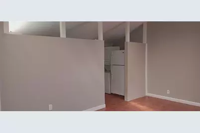 4135B Hawthorne Avenue #B, Dallas, TX 75219 - Photo 2