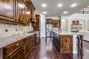 501 Pine Island Cir, Mansfield, TX 76063 - Photo 14