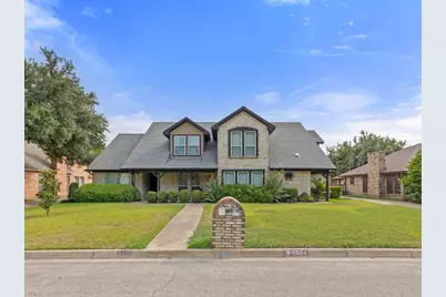 6504 Lago Vista Drive, Benbrook, TX 76132 - Photo 1