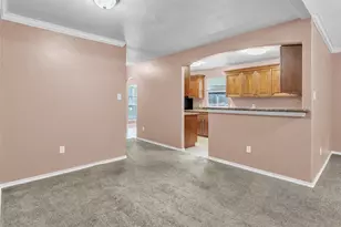 2933 Curvilinear Ct, Dallas, TX 75227 - Photo 6