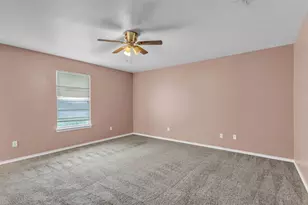 2933 Curvilinear Ct, Dallas, TX 75227 - Photo 10