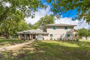 807 Hilltop Dr, Weatherford, TX 76086 - Photo 2