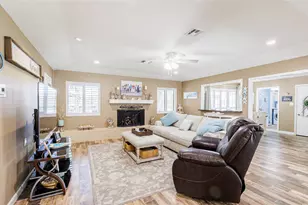 807 Hilltop Dr, Weatherford, TX 76086 - Photo 12