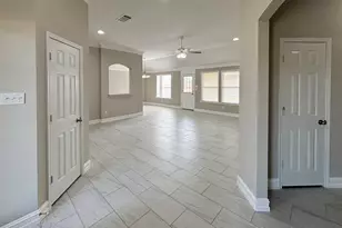 613 Countryside Dr, Aubrey, TX 76227 - Photo 4