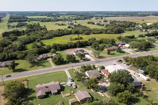 603 W Hayes St, Savoy, TX 75479 - Photo 32