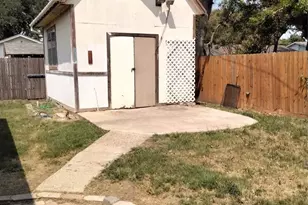 2317 Meadow Dale, Irving, TX 75060 - Photo 20