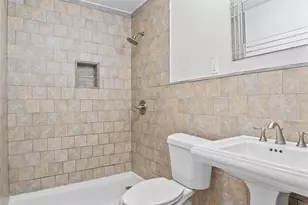 3338 Falls Dr, Dallas, TX 75211 - Photo 12