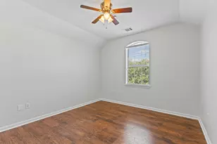 122 Barrington Ln, Lewisville, TX 75067 - Photo 18