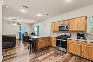 105 William St, Pottsboro, TX 75076 - Photo 8