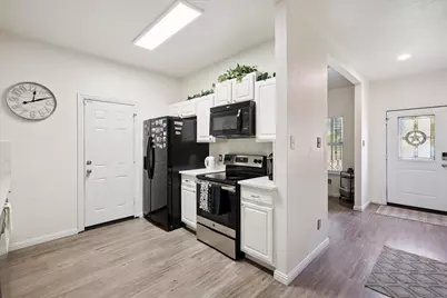 1153 College Street, Grand Prairie, TX 75050 - Photo 12