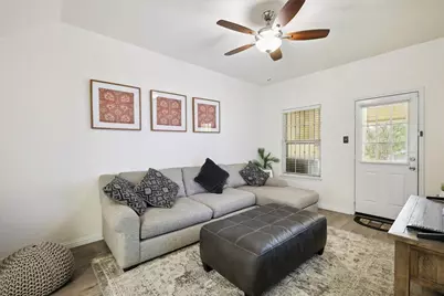 1153 College Street, Grand Prairie, TX 75050 - Photo 4