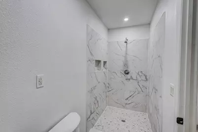 2306 Clover Ridge Drive, Dallas, TX 75216 - Photo 14
