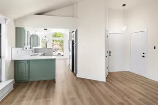 4702 Poppy Dr E, Fort Worth, TX 76137 - Photo 8