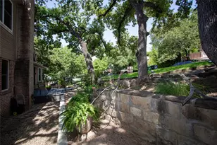 1806 Old Oak Dr, Arlington, TX 76012 - Photo 4