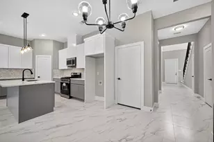 2366 Usman Dr, Irving, TX 75062 - Photo 2