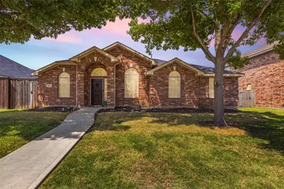 7513 Maplewood Drive, Rowlett, TX 75089 - Photo 1
