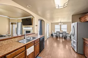 628 E Sheila Cir, Joshua, TX 76058 - Photo 8