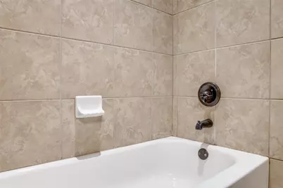 713 Grainger Street #201, Fort Worth, TX 76104 - Photo 12