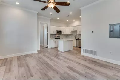 713 Grainger Street #721, Fort Worth, TX 76104 - Photo 2