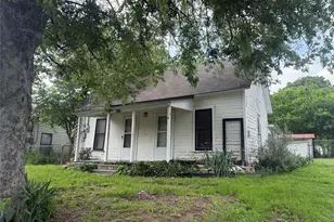 313 Throckmorton St, Weatherford, TX 76086 - Photo 2