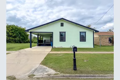1112 E 13th Avenue, Corsicana, TX 75110 - Photo 2