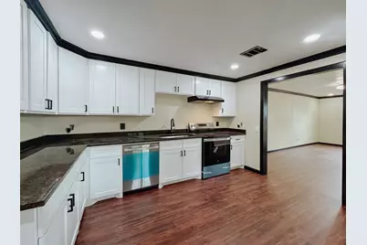 1112 E 13th Avenue, Corsicana, TX 75110 - Photo 12