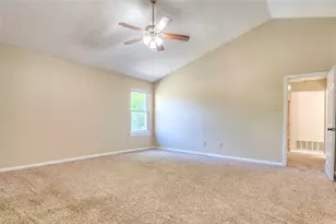 610 Valley Mills Dr, Arlington, TX 76018 - Photo 22