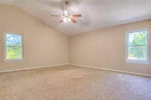 610 Valley Mills Dr, Arlington, TX 76018 - Photo 20