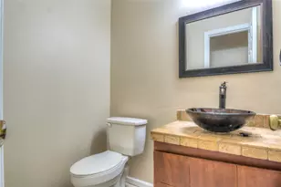 610 Valley Mills Dr, Arlington, TX 76018 - Photo 10