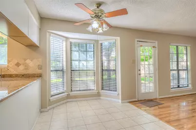 610 Valley Mills Drive, Arlington, TX 76018 - Photo 14