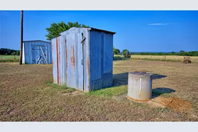 1740 Oak Shores Road, Nocona, TX 76255 - Photo 32