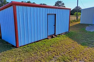 1740 Oakshores Rd, Nocona, TX 76255 - Photo 22