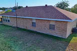 1740 Oakshores Rd, Nocona, TX 76255 - Photo 6