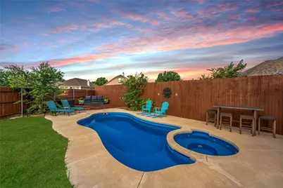 109 Abbey Road, Waxahachie, TX 75165 - Photo 2