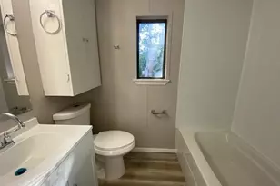 1058 E Owings St, Denison, TX 75021 - Photo 6