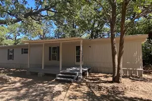 1058 E Owings St, Denison, TX 75021 - Photo 1