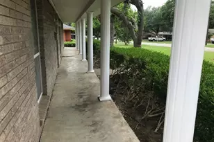 212 Barry Ln, Lancaster, TX 75146 - Photo 2