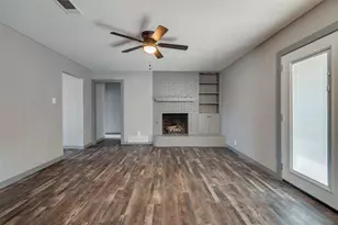 1710 Brooks Dr, Arlington, TX 76012 - Photo 8