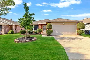 5713 Glenshee Dr, Fort Worth, TX 76135 - Photo 1