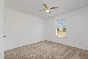 905 Eagle Dr, DeSoto, TX 75115 - Photo 18