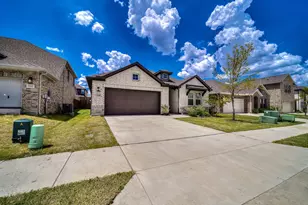 2104 Franklin St, Princeton, TX 75407 - Photo 2