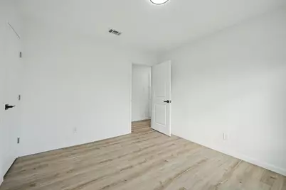 11446 Lippitt Avenue, Dallas, TX 75218 - Photo 18